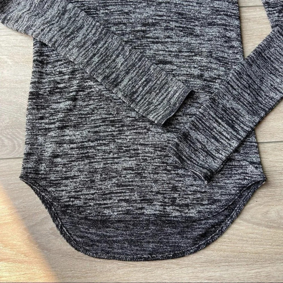 Wilfred Free Luma Open Back Long  Sleeve Top - Picture 8 of 13